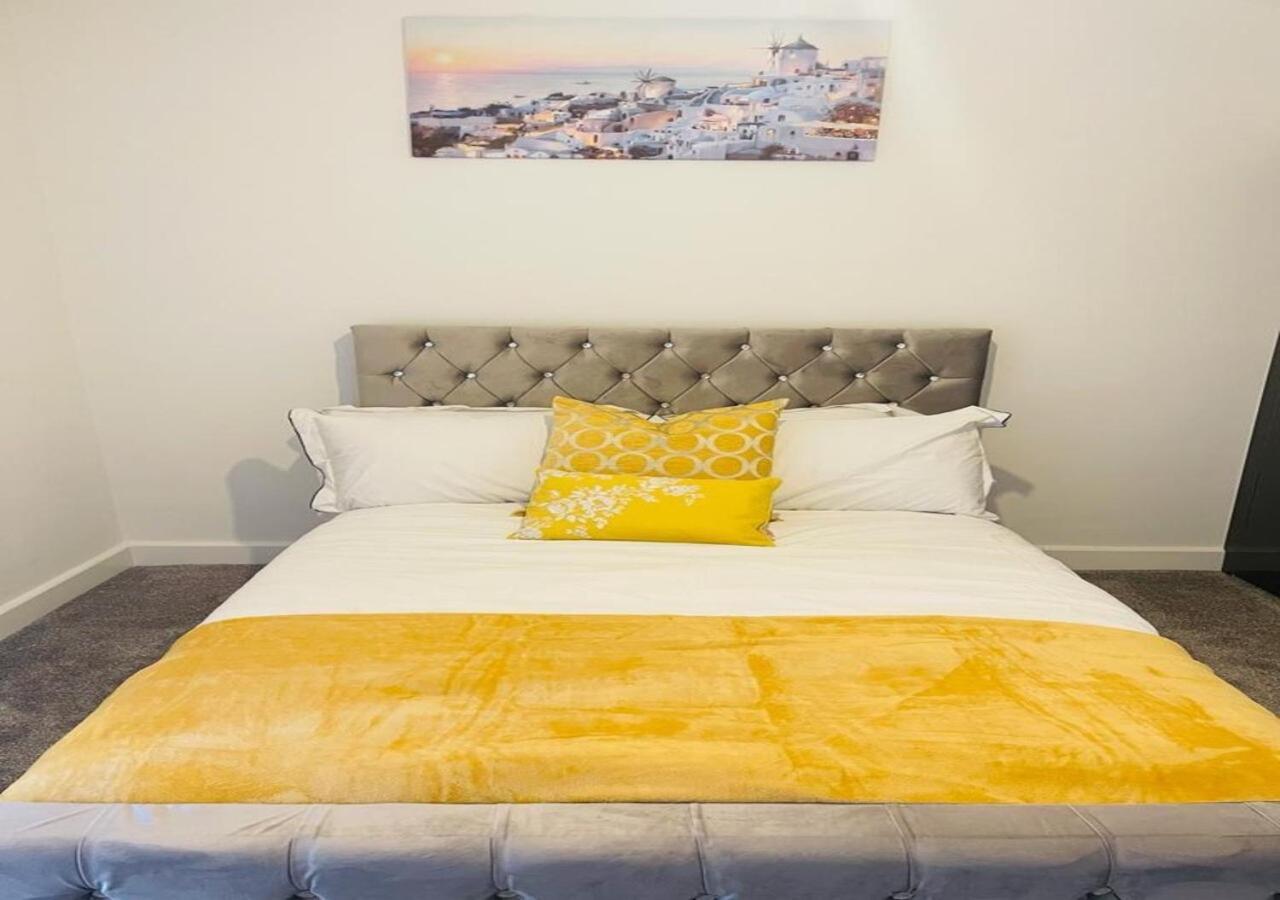 Luxury New Home Swanscombe ภายนอก รูปภาพ